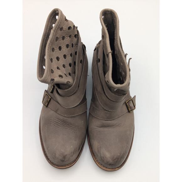 Hinge Nordstrom | Leather Laser Cut Ankle Boots | 7M - Picture 2 of 12